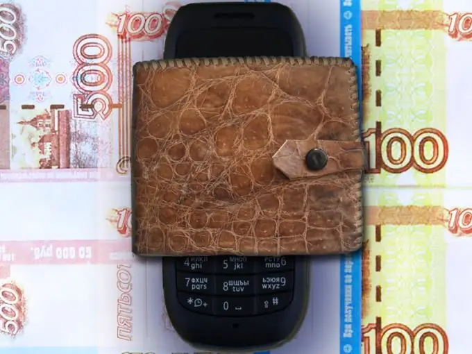 How to cash out money from a mobile phone account