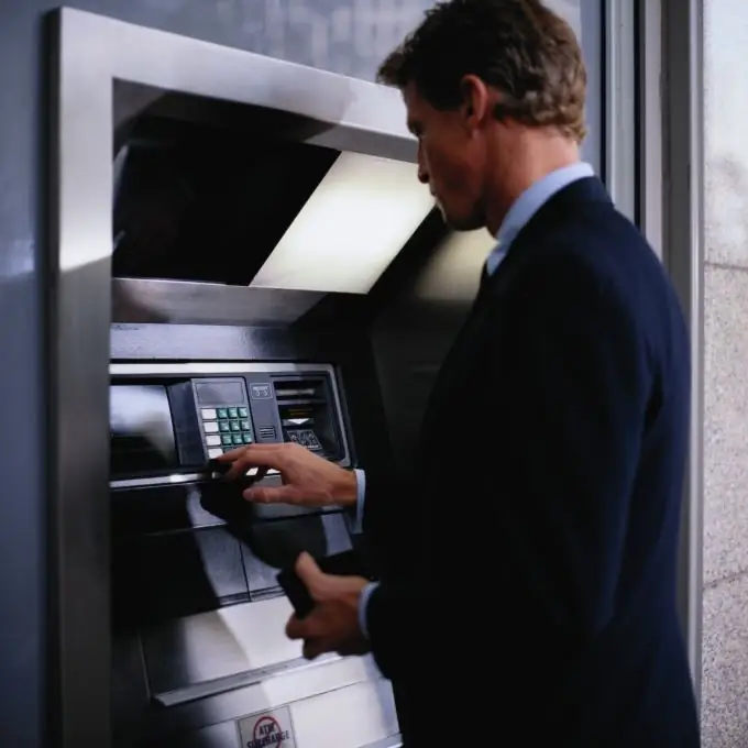 Cách nạp tiền vào thẻ qua máy ATM